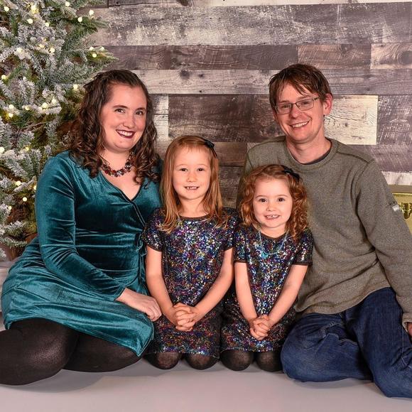 Meet your Posher, Caitlin - Picture 1 of 1